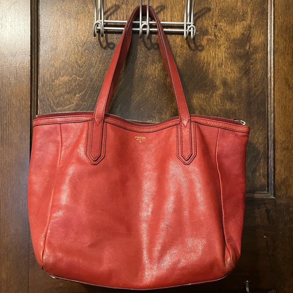 Fossil Red Zippered Tote bag.